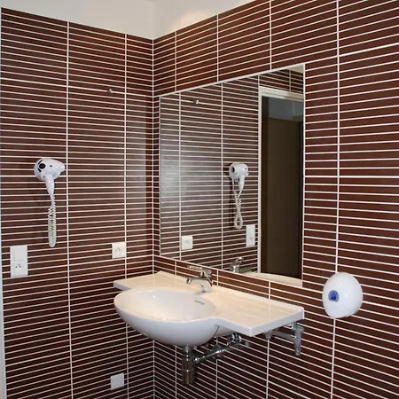 Hotell Cit'hotel Criden 3*