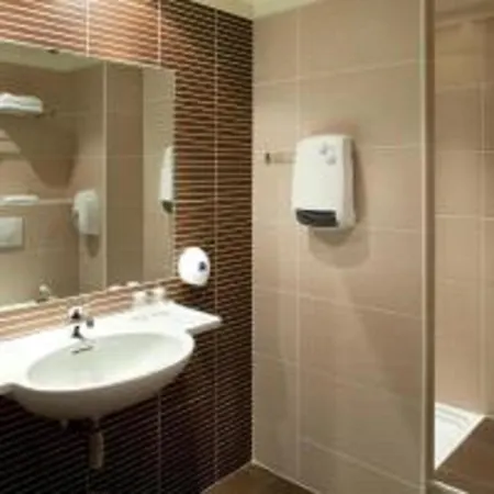 호텔 Cit'hotel Criden 3*