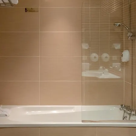 호텔 Cit'hotel Criden 3*