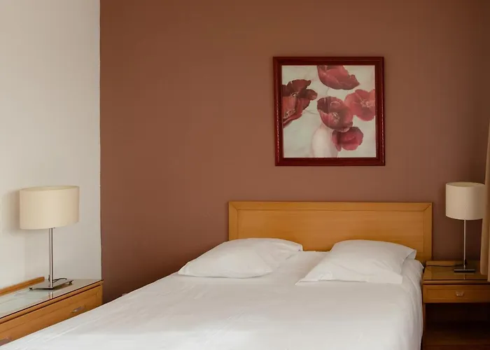 Hotel Cit'hotel Criden 3*